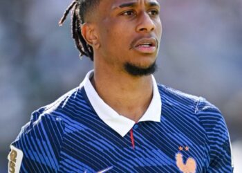 Olise efface toutes ses anciennes photos : un transfert au Real Madrid en approche ?