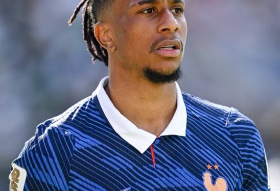 Olise efface toutes ses anciennes photos : un transfert au Real Madrid en approche ?