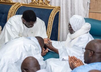 Décès de Serigne Cheikh Saliou : Le Chef de l’État présente ses condoléances à Serigne Mountakha MBACKÉ