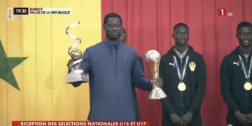 Palais : Les trophées de la CAN U15 et U17 présentés au Président de la République