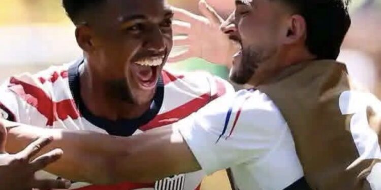 Mondial 2026 : Les États-Unis s&rsquo;imposent 2-0 face à l&rsquo;Australie et que qualifient pour les 16èmes de finale
