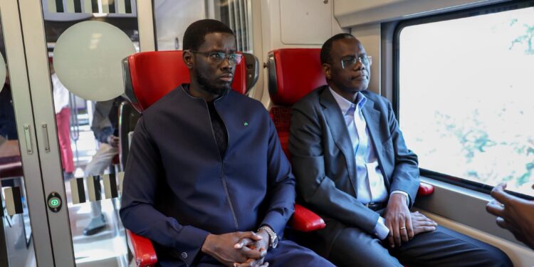 Nouveau tronçon Diamniadio – AIBD : Le Chef de l’État parcoure le TER jusqu’à l’aéroport