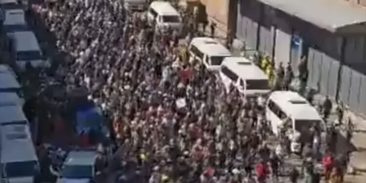 Afrique du Sud : Des milliers de manifestants dans la rue pour « chasser » les étrangers