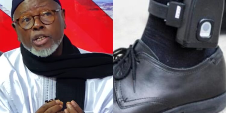 Bracelets : « C&rsquo;est une version électronique des chaines de l&rsquo;esclavage », selon Alioune Tine
