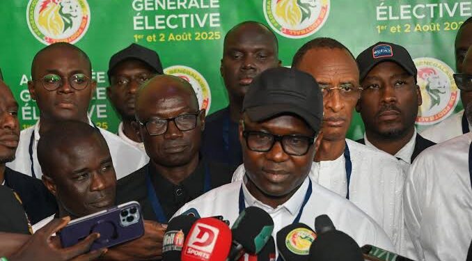 Equipe nationale : Abdoulaye Fall écarte toute crise et dénonce des “manipulations”