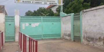 Affaire Farba Ngom : un agent pénitentiaire obtient une liberté provisoire, le parquet fait appel