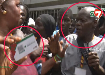 Sonko chez le Khalif, cette militante de Sonko interdite de sortir la carte de Pastef chez par les Baye Fall (Vidéo)