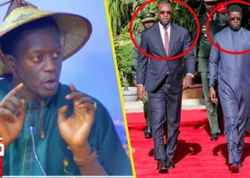 « Y’a un véritable problème, Ñiom Ñar.. » Arona Niang se lâche après les déclarations de Sonko à Touba (Vidéo)