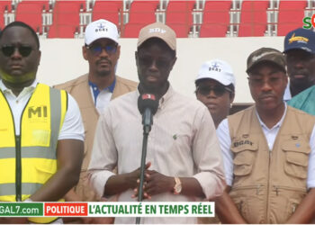Chantiers de la piscine olympique et du stade Iba Mar Diop : Le Président Bassirou Diomaye Faye félicite Déthié Fall (Vidéo)