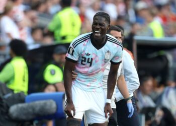 Terrible coup dur : Amadou Onana forfait neuf mois après son opération du genou