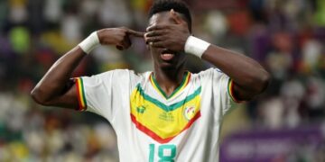 Mercato : Fenerbahçe cible Ismaïla Sarr en cas d’échec de la piste Rafael Leão