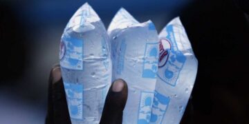 Sachets d&rsquo;eau non conformes : FRAPP-France Dégage lance une pétition pour éradiquer le fléau