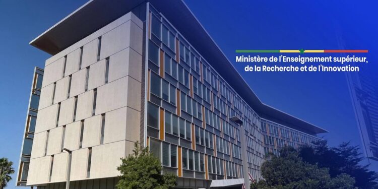 Ministère de l’Enseignement supérieur : 05 Directeurs claquent la porte !