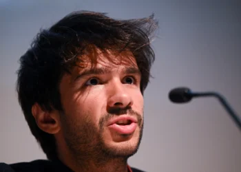 Justice : Juan Branco redevient avocat !