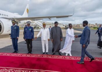 Le président Diomaye s&rsquo;envole pour Bamako