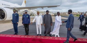 Le président Diomaye s&rsquo;envole pour Bamako