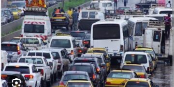 Magal : un embouteillage infernal à hauteur de la gare de Toglou sens Dakar -AIBD
