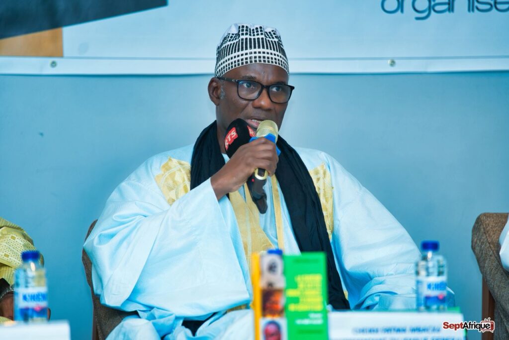 Succès de la cérémonie de présentation et de dédicace de l’ouvrage de Cheikh Mactar Diouf