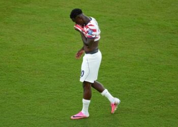 Trump confirme avoir demandé à la Fifa de revoir le carton rouge de Balogun