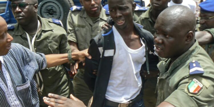 Camp pénal de Liberté 6 : Des téléphones saisis dans sa cellule de Boy Djiné