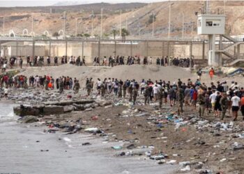 Migrants à Ceuta : 67 décès confirmés, retour en nombre des migrants au Maroc (gouvernement espagnol)