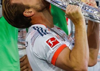 Après Ousmane Dembélé, Harry Kane remporte le titre de meilleur joueur du monde