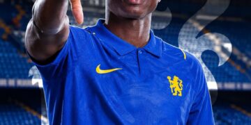 Chelsea rejoint Manchester United et Liverpool pour Lamine Camara