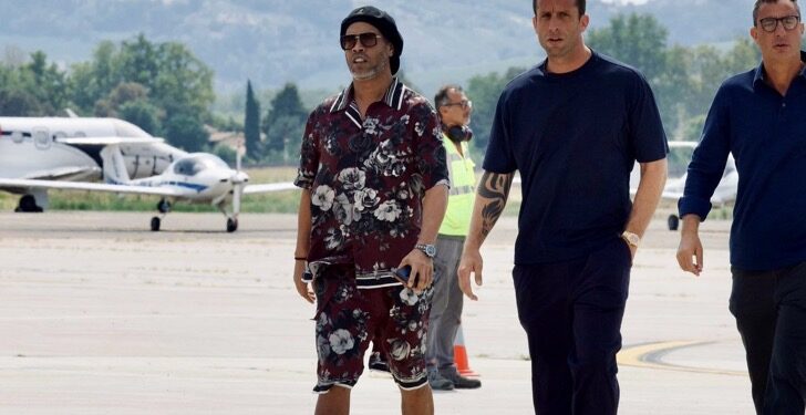 Mercato : Ronaldinho sort de sa retraite et rejoint Ravenna à 46 ans