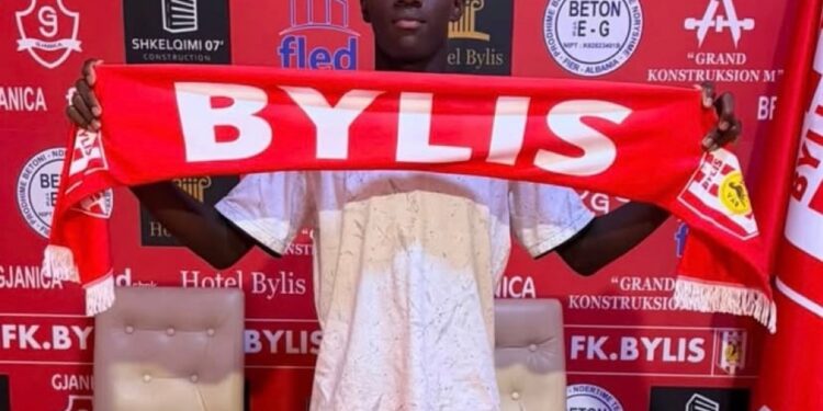 Vieux Yankhoba Diallo quitte Diambars pour le FK Bylis