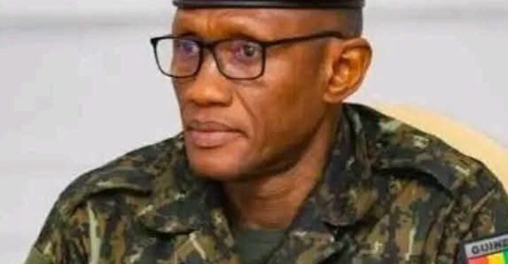 Guinée : L’armée réaffirme sa fidélité et sa loyauté au président Mamadi Doumbouya durant son congé annuel en Grèce