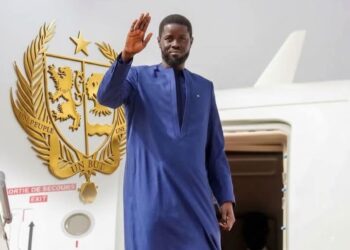 Séjour privé à l’étranger : un journaliste français dévoile la destination de Diomaye