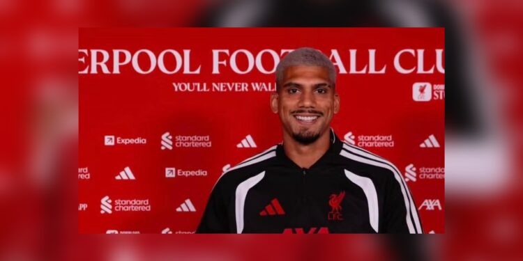 Mercato : Ronald Araújo quitte le Barça et rejoint Liverpool !