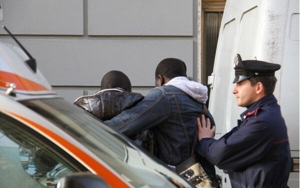 Italie : un musicien Sénégalais arrêté