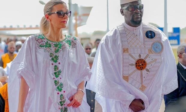 Guinée : l&rsquo;épouse du président Doumbouya donne naissance à une fille