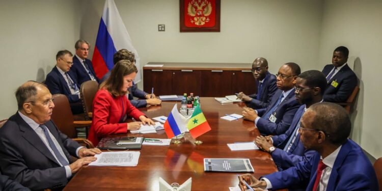 New York : Le Président Bassirou Diomaye Faye s’entretient avec Sergueï Lavrov