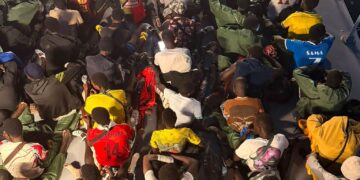 Large de Dakar : Une pirogue transportant 107 migrants irréguliers secourue