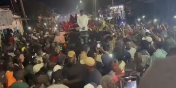 Ziguinchor : Une foule immense accueille Ousmane SONKO, les populations ivres de joie