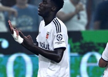 Cesc Fàbregas encense Assane Diao après son doublé face au Genoa