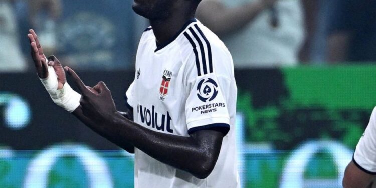 Cesc Fàbregas encense Assane Diao après son doublé face au Genoa