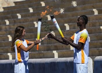 JOJ DAKAR 2026 : La flamme olympique quitte Athènes pour rejoindre Dakar
