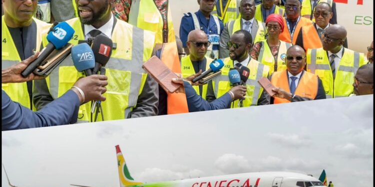 AIR SÉNÉGAL : Abdoul Ahad Ndiaye réceptionne le BOEING 737-800 « GOREE », une nouvelle étape dans le renforcement de la compagnie nationale et de la souveraineté aérienne du Sénégal