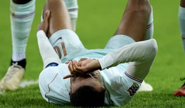 Real Madrid : Kylian Mbappé souffre d’une blessure au genou gauche