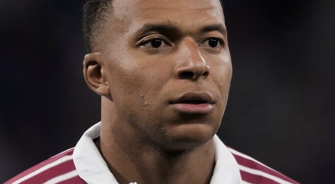 Real Madrid : Kylian Mbappé de retour à Madrid après sa blessure
