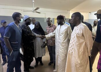 @ccident sur l’axe Ndande–Kébémer : le ministre Abdoul Ahad NDIAYE présente ses condoléances aux familles endeuillées