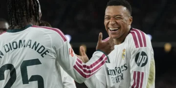 Liga : le Real Madrid s’impose face au Barça grâce à un doublé de Mbappé
