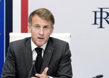 Colère sociale en France: Emmanuel Macron reçoit les lycéens