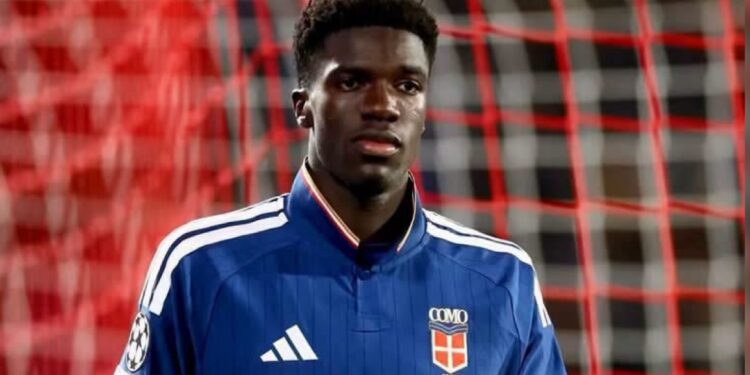 Como : Blessé aux ischios jambiers, Assane Diao absent trois semaines !