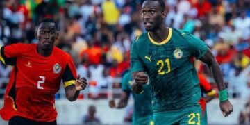 Foot : Le RC Lens annonce la blessure d’Abdallah Sima après son passage en sélection avec le Sénégal !